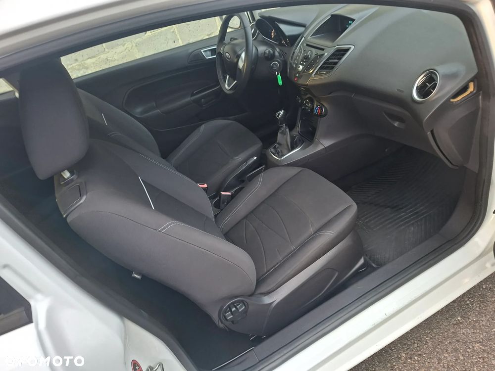 Ford Fiesta 1.25 Champions Edition - 12