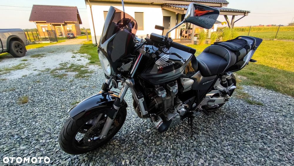 Honda CB - 17