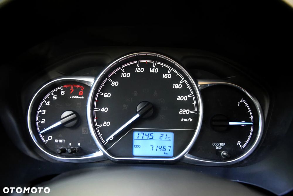Toyota Yaris - 24