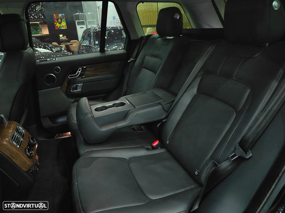 Land Rover Range Rover P400e Plug-in Hybrid Vogue - 17