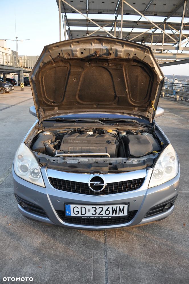 Opel Vectra 1.9 CDTI DPF Cosmo - 9