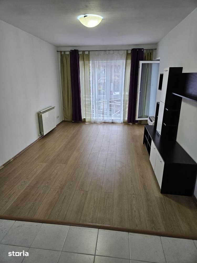 Apartament 2 camere Green Park bloc 2009 — fotografia 1
