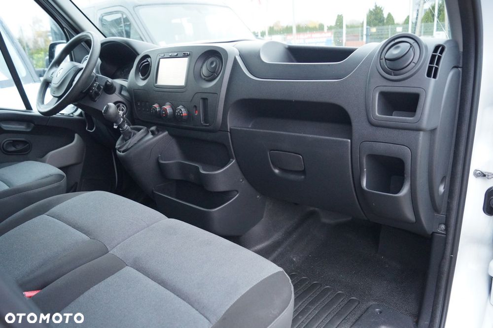 Renault Master - 18
