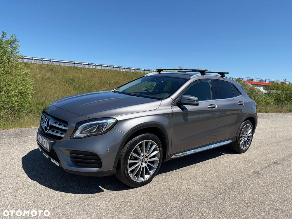 Mercedes-Benz GLA 200 7G-DCT AMG Line - 2