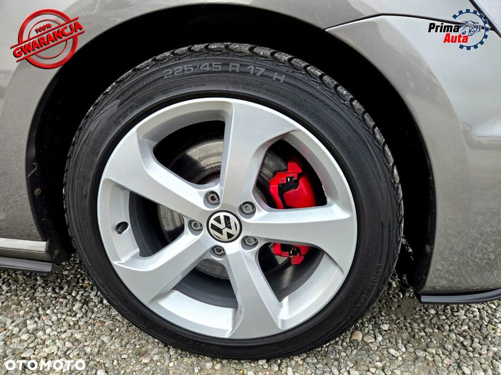 Volkswagen Golf - 31