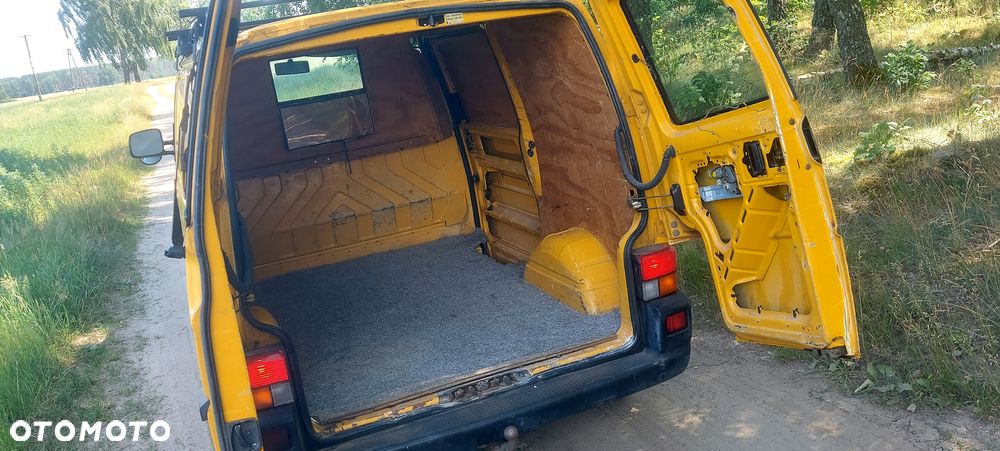 Volkswagen TransporterT4 - 35