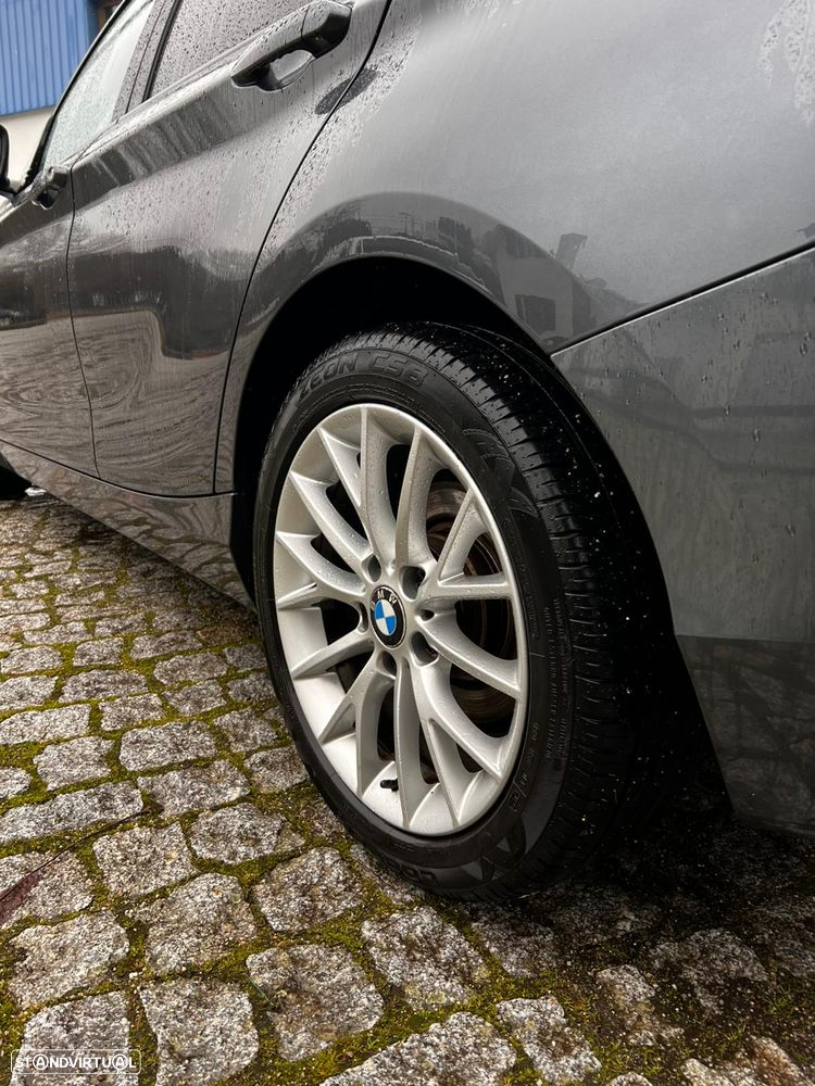 BMW 116 i Sport Line - 2