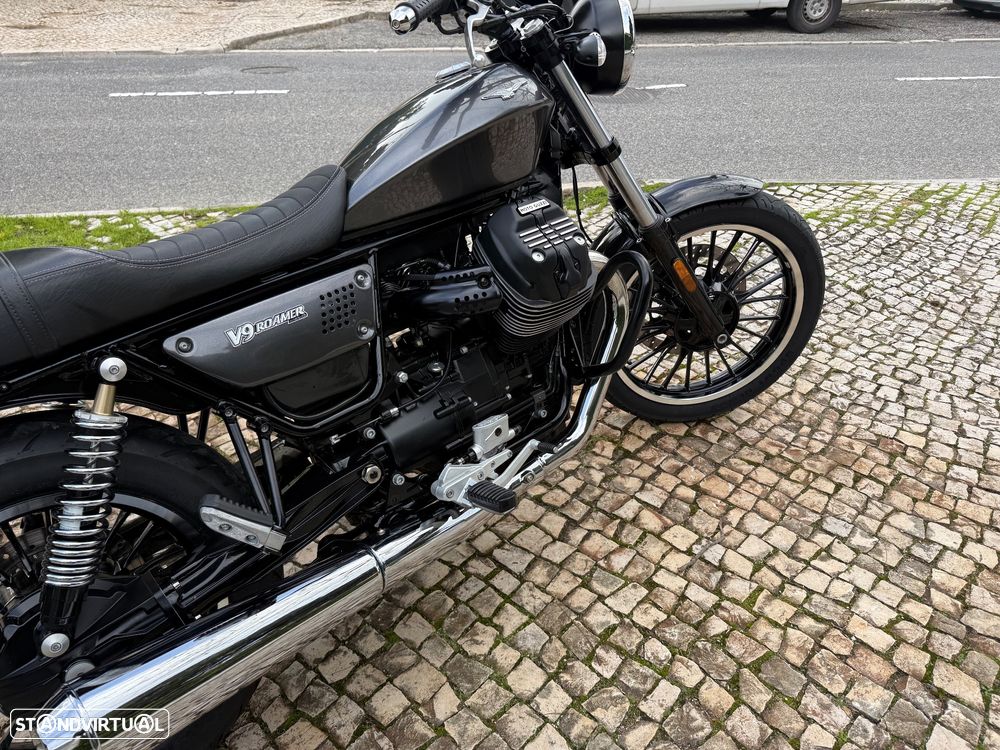 Moto Guzzi V9 Roamer - 2