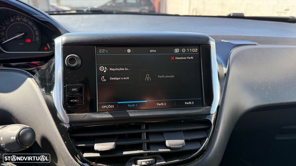 Peugeot 208 1.5 BlueHDi Signature - 33