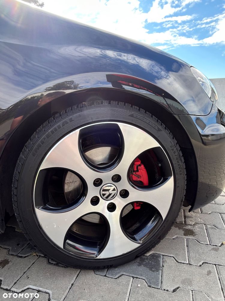 Volkswagen Golf - 9