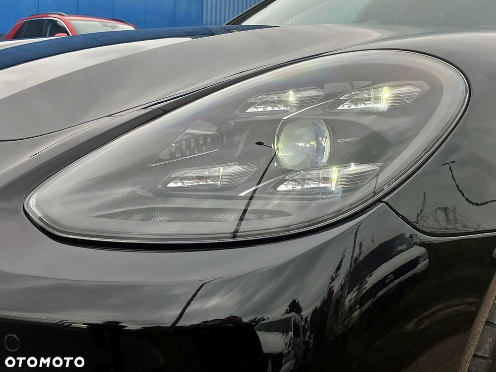 Porsche Panamera - 37