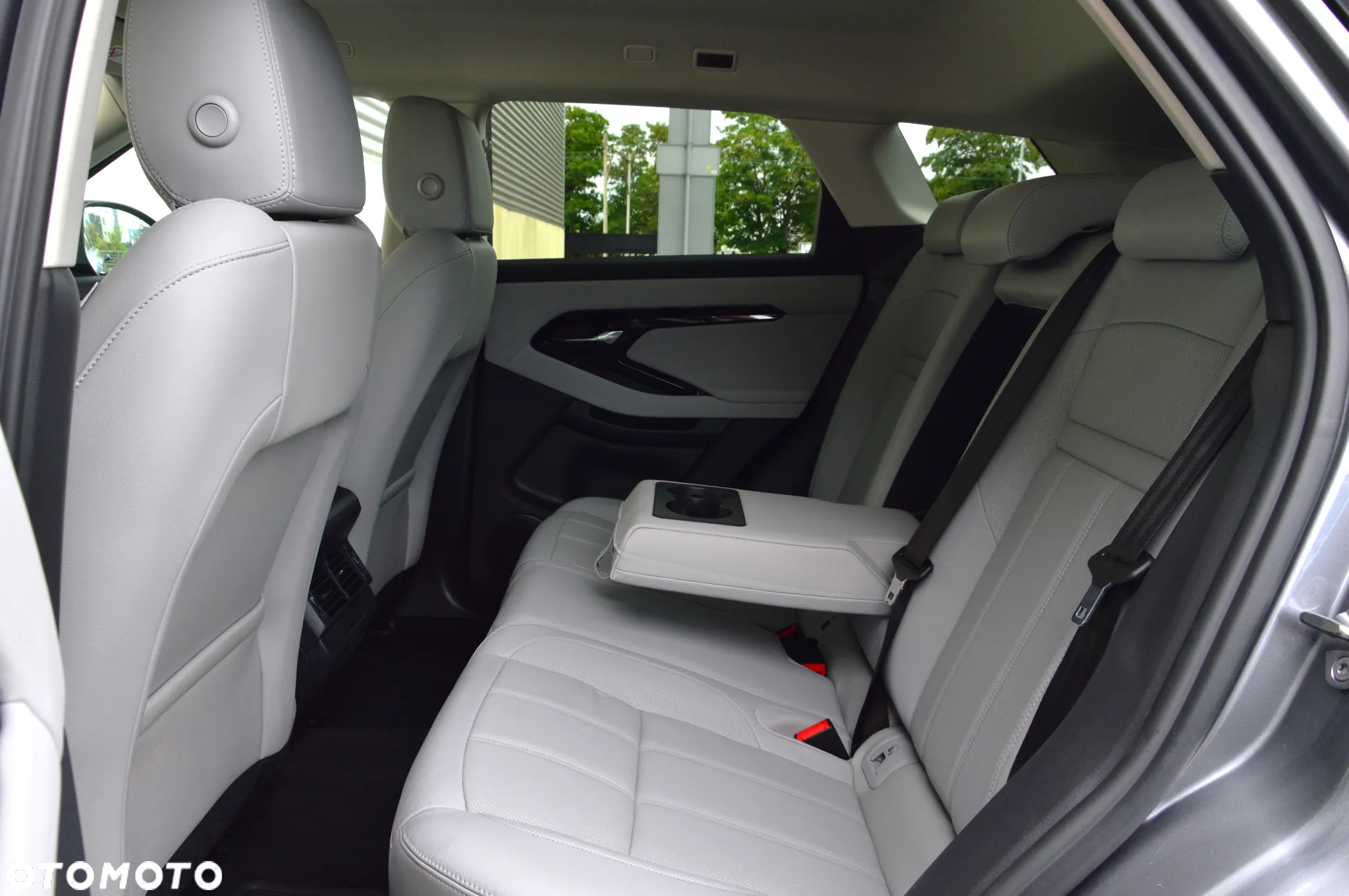 Land Rover Range Rover Evoque - 15