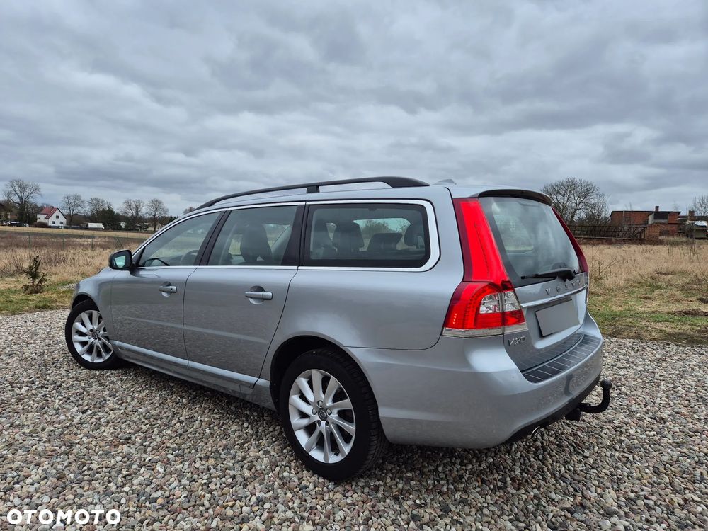 Volvo V70 D4 Momentum - 1