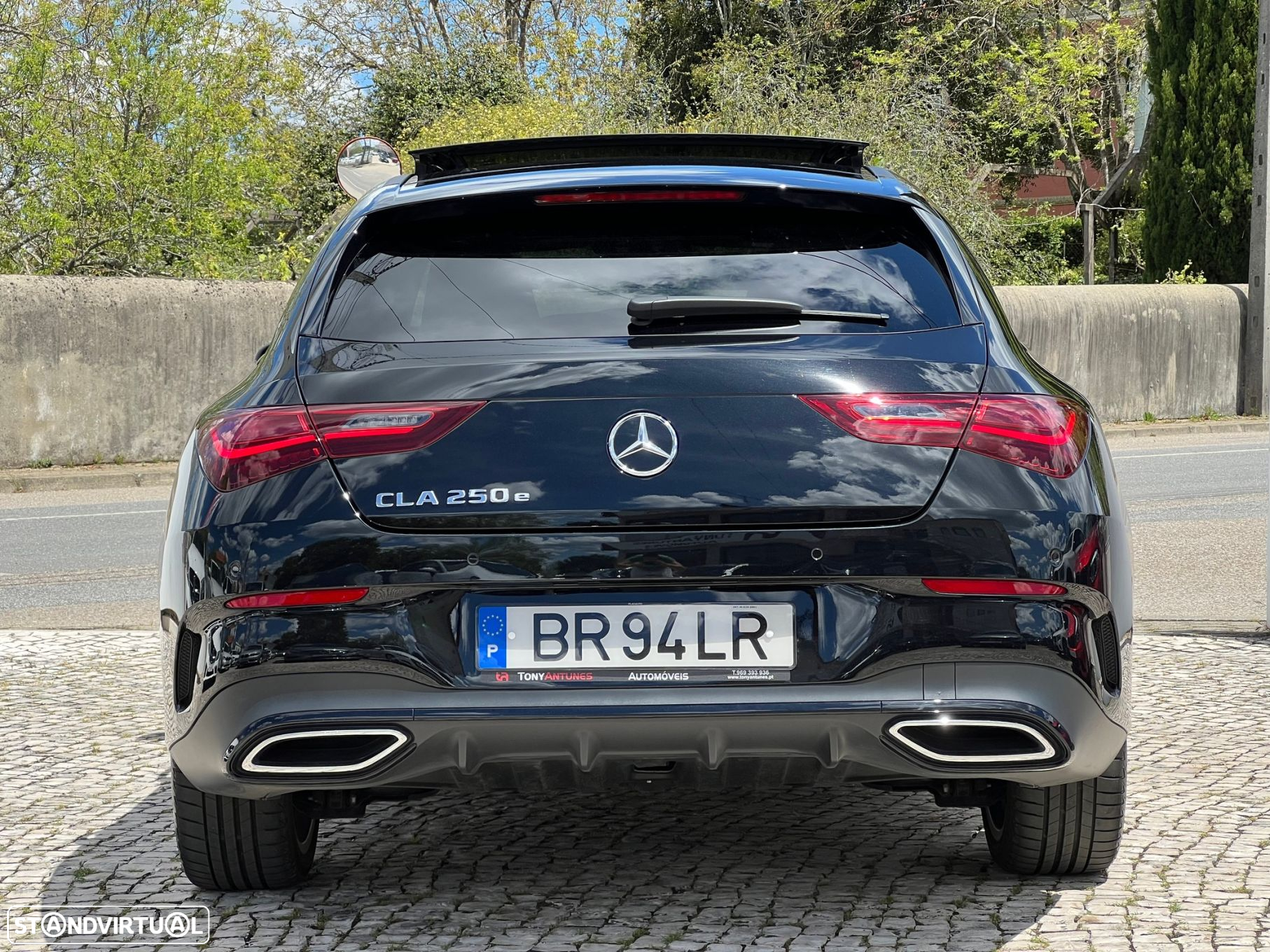 Mercedes-Benz CLA 250 e Shooting Brake AMG Line - 12