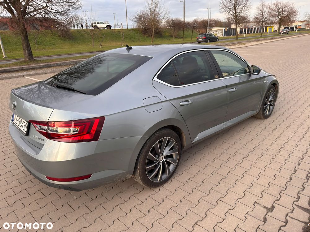 Skoda Superb 2.0 TDI L&K DSG - 7