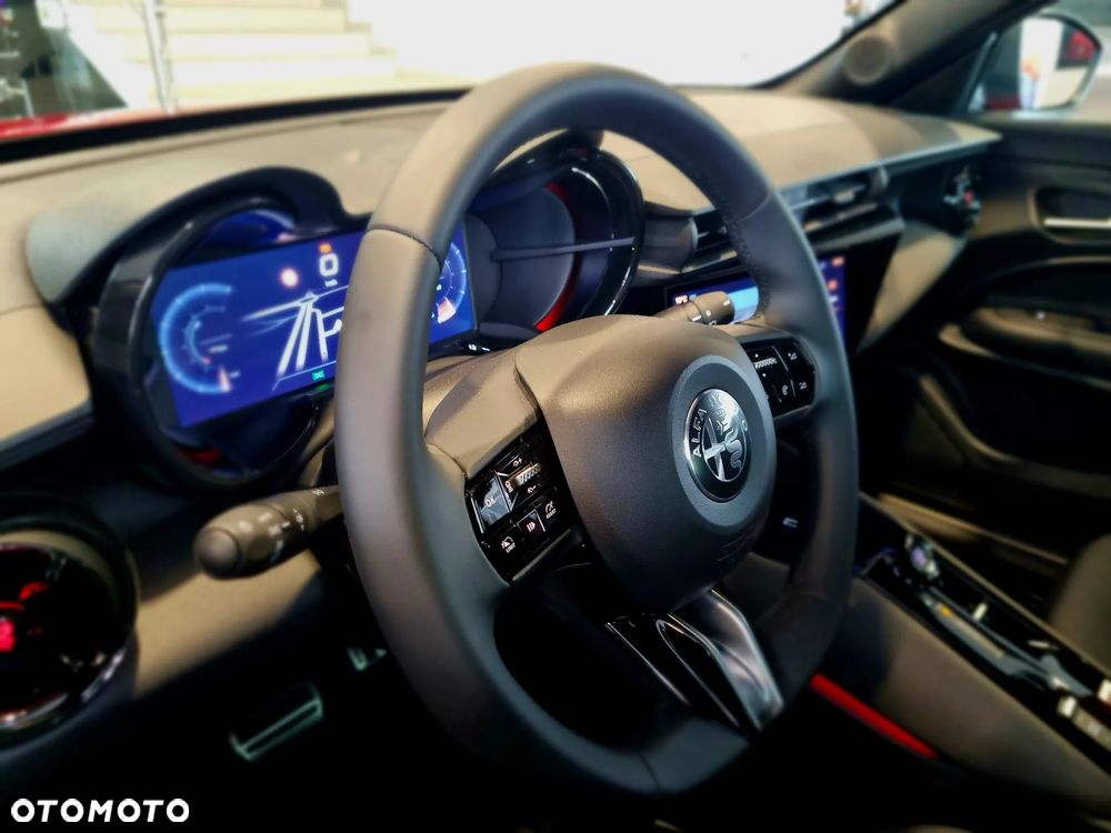 Alfa Romeo Junior 1.2 mHEV Ti eDCT - 11