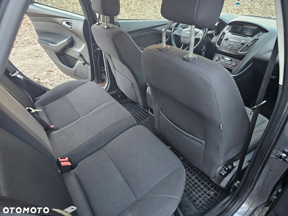 Ford Focus - 12