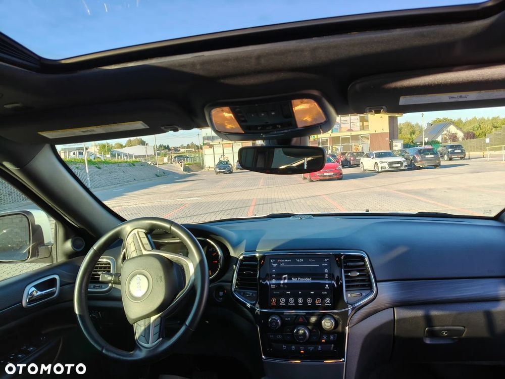 Jeep Grand Cherokee - 10