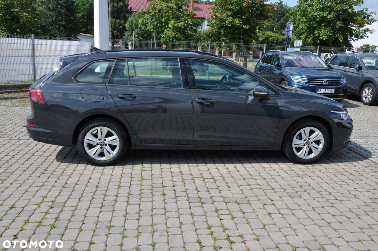 Volkswagen Golf - 6