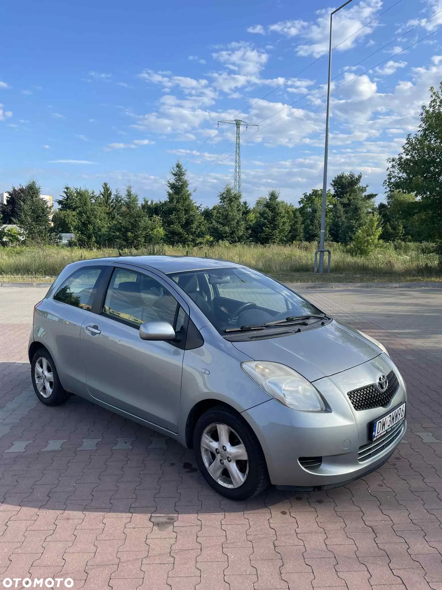 Toyota Yaris - 1