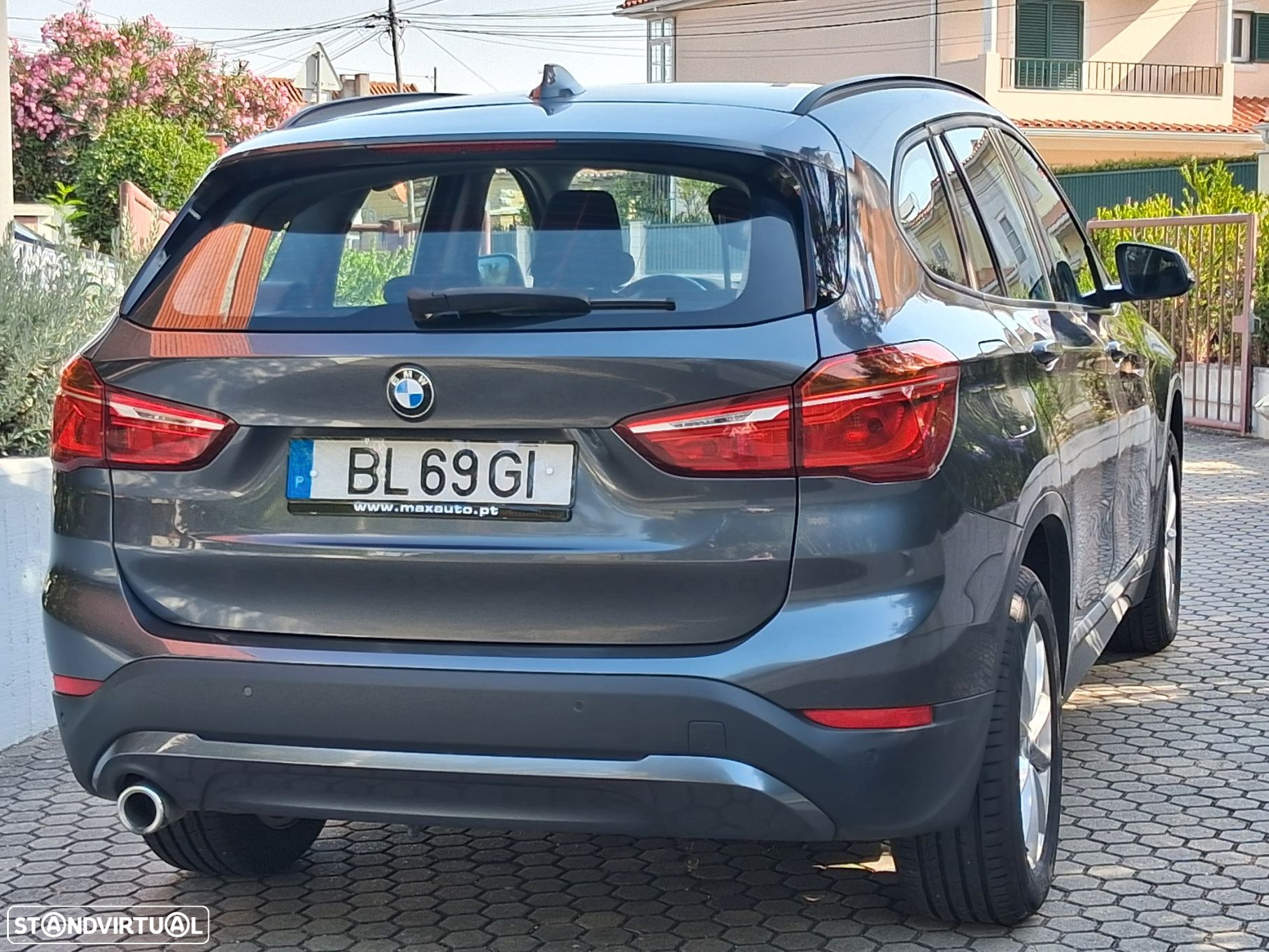 BMW X1 16 d sDrive Advantage - 17