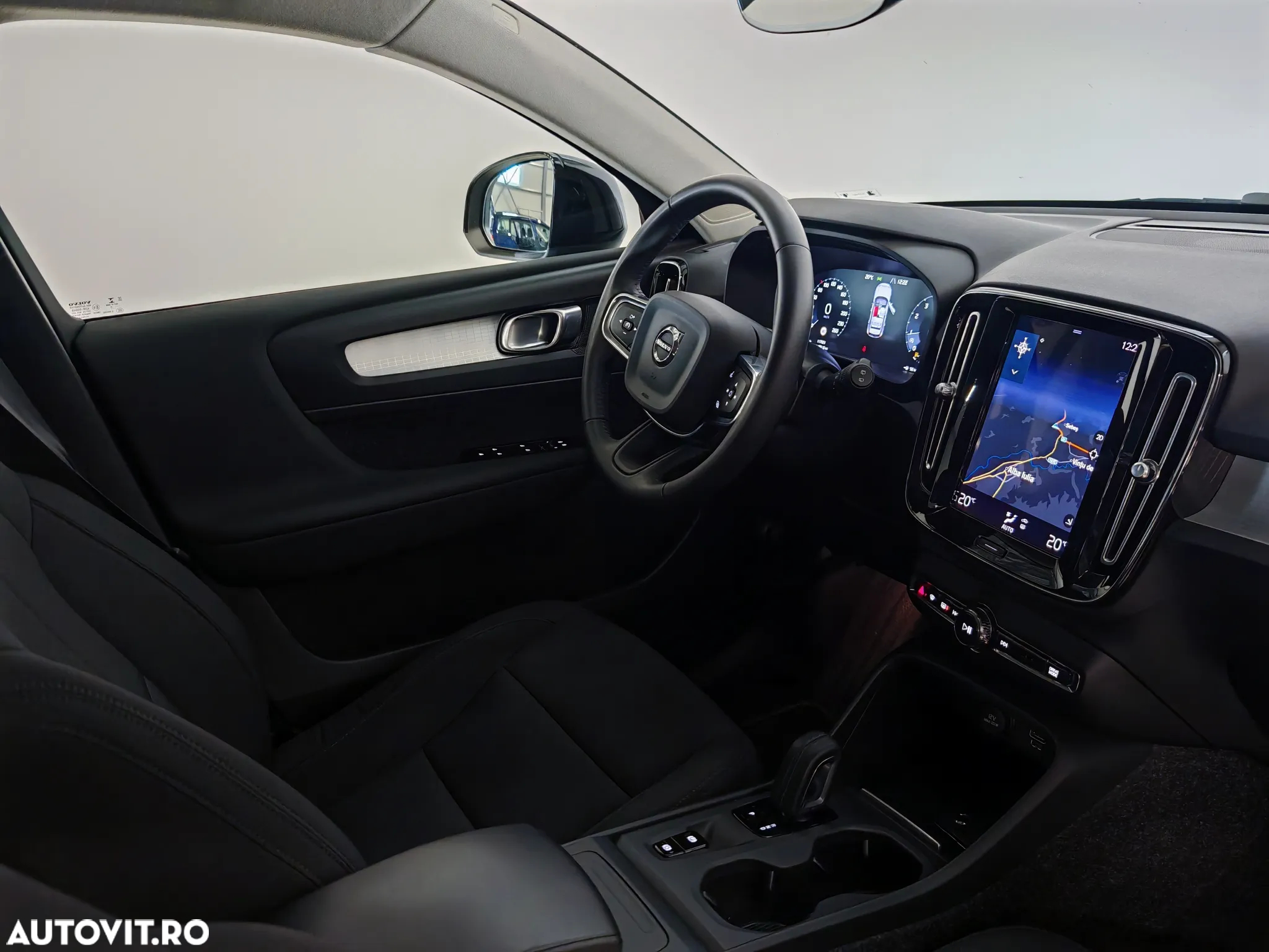 Volvo XC 40 T3 Geartronic Momentum Pro - 6