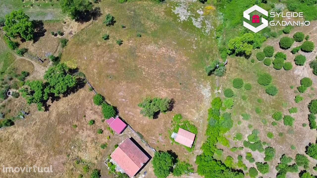 Terreno com casa agrícola para VENDA em São Miguel de Acha - Grande imagem: 3/27
