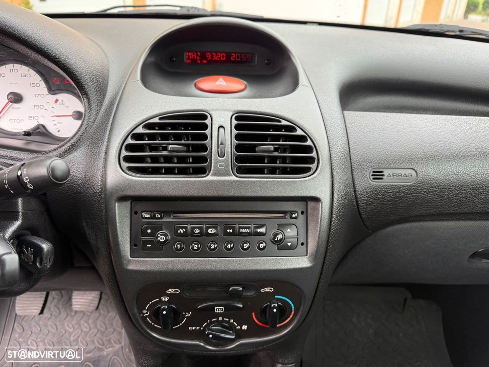 Peugeot 206 1.1 XT - 20