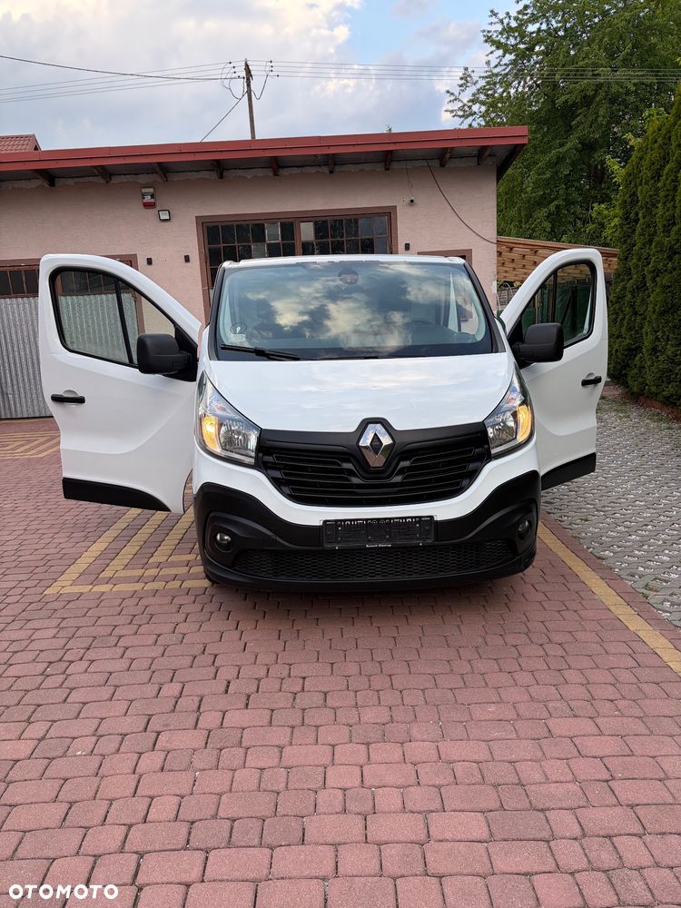 Renault Trafic - 1