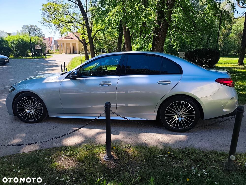 Mercedes-Benz Klasa C 220 d mHEV AMG - 12