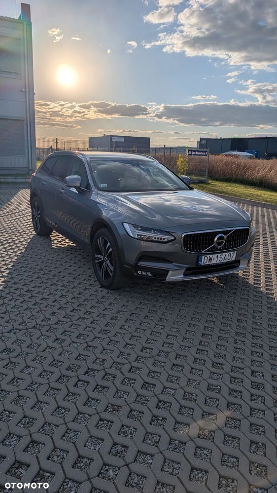 Volvo V90 Cross Country D4 AWD - 2