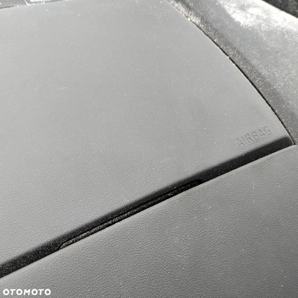 OPEL ZAFIRA C ORGINALNA DESKA Z PODUSZKAMI I DOPINACZMI - 4