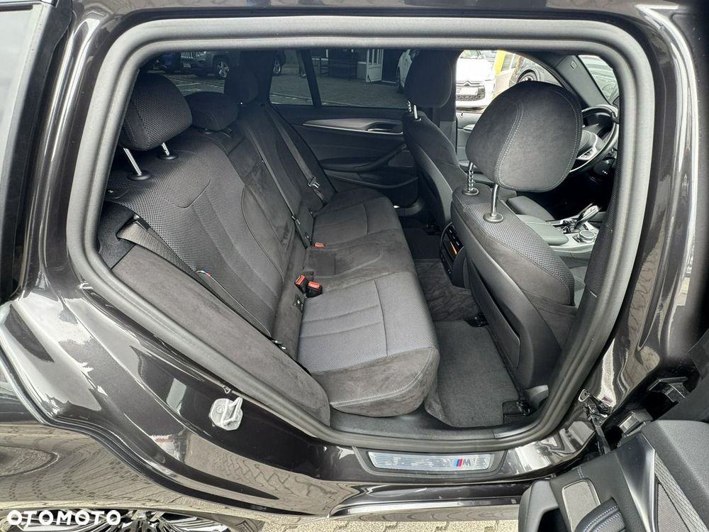 BMW Seria 5 520d M Sport Edition - 25