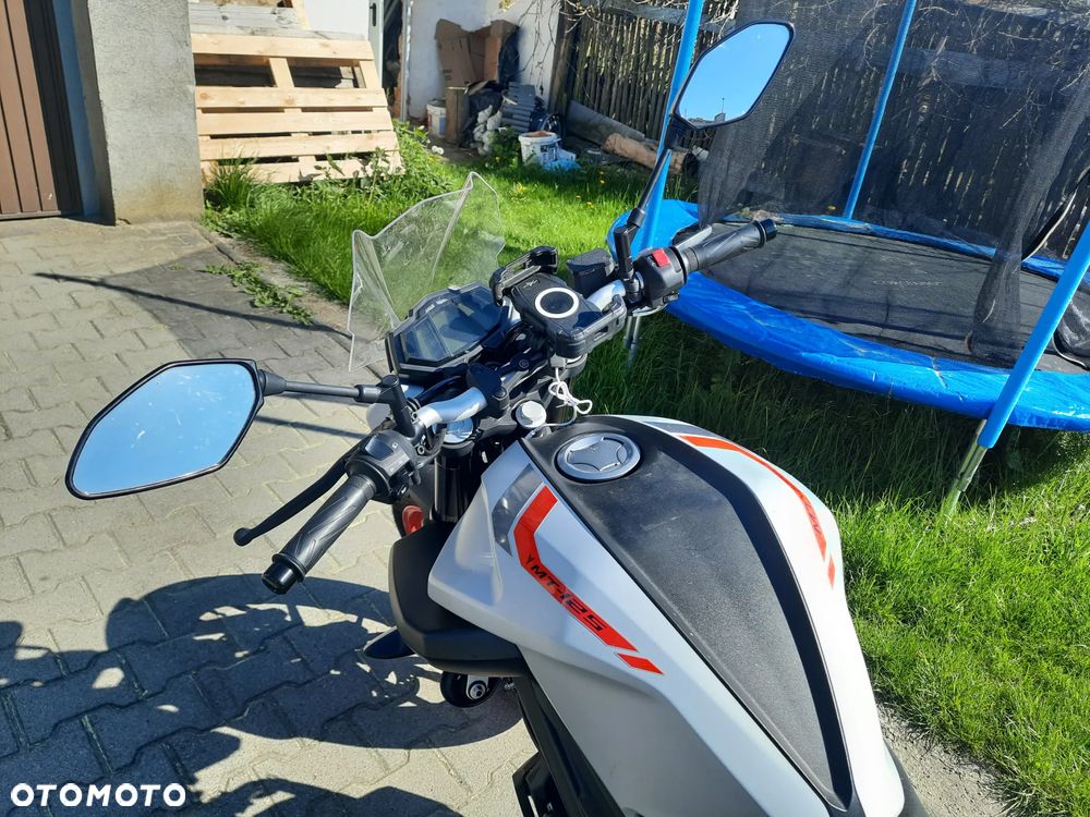 Yamaha MT - 7