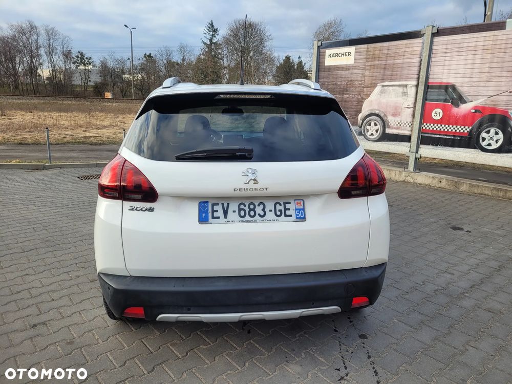 Peugeot 2008 BlueHDi 100 STOP & START Allure - 6