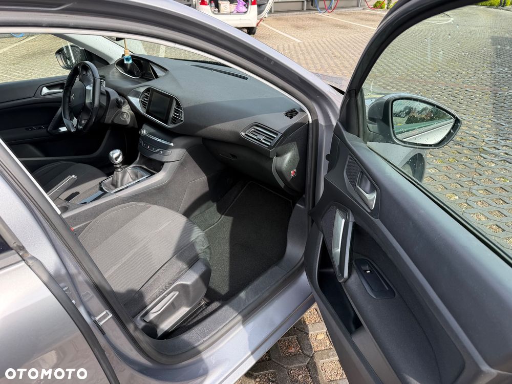 Peugeot 308 1.2 PureTech Active S&S - 16