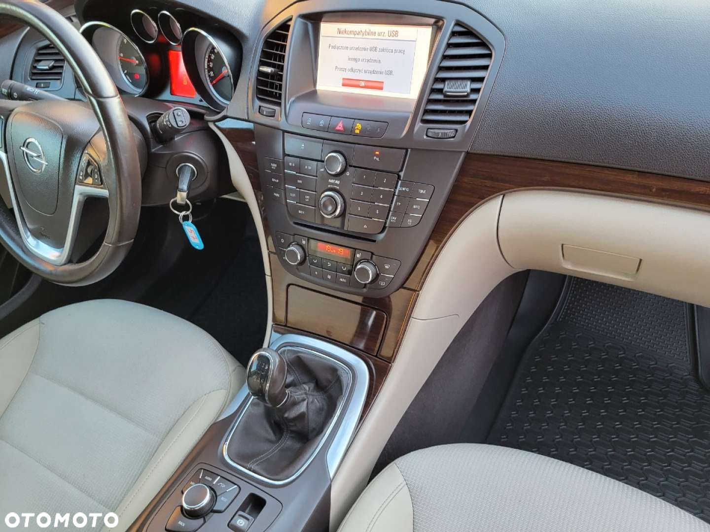 Opel Insignia - 36