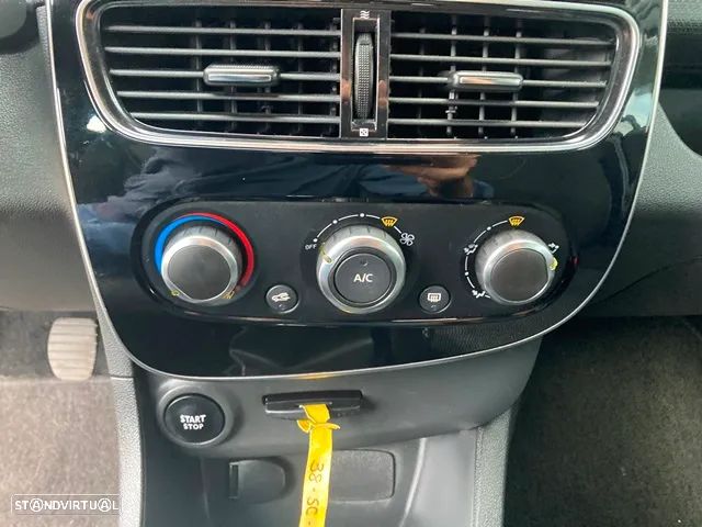 Renault Clio 1.5 dCi Dynamique S - 19