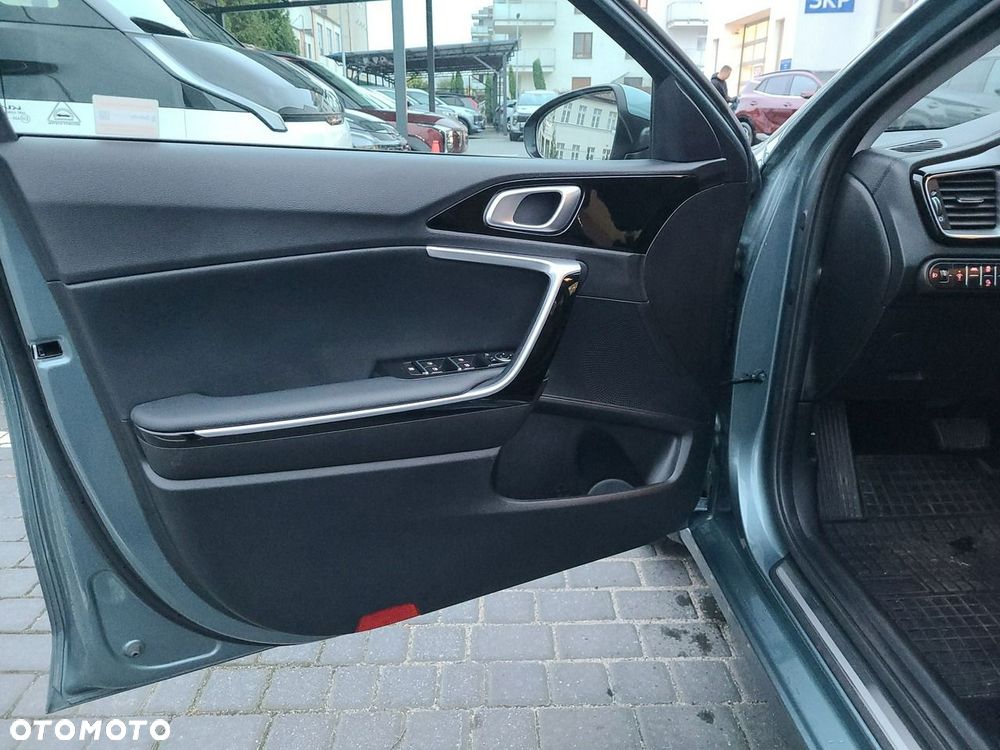 Kia Ceed 1.6 GDI PHEV Business Line DCT - 10