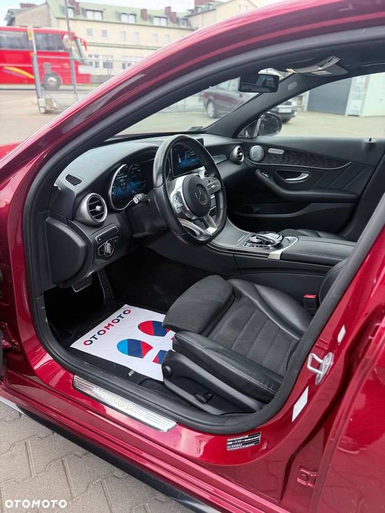 Mercedes-Benz Klasa C 300 d 9G-TRONIC AMG Line - 11