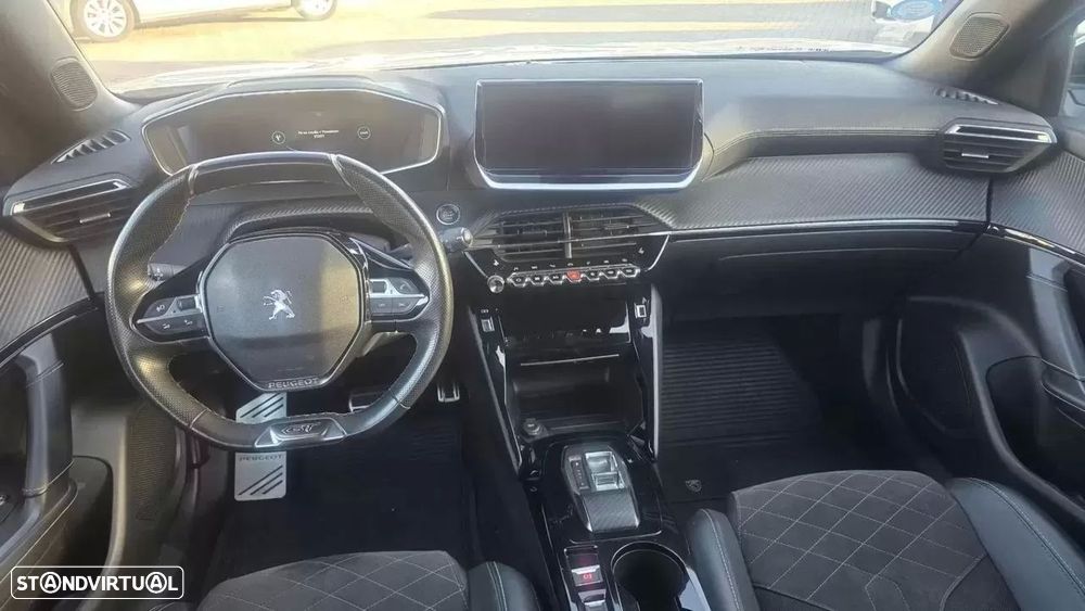 Peugeot e-2008 GT Pack - 8