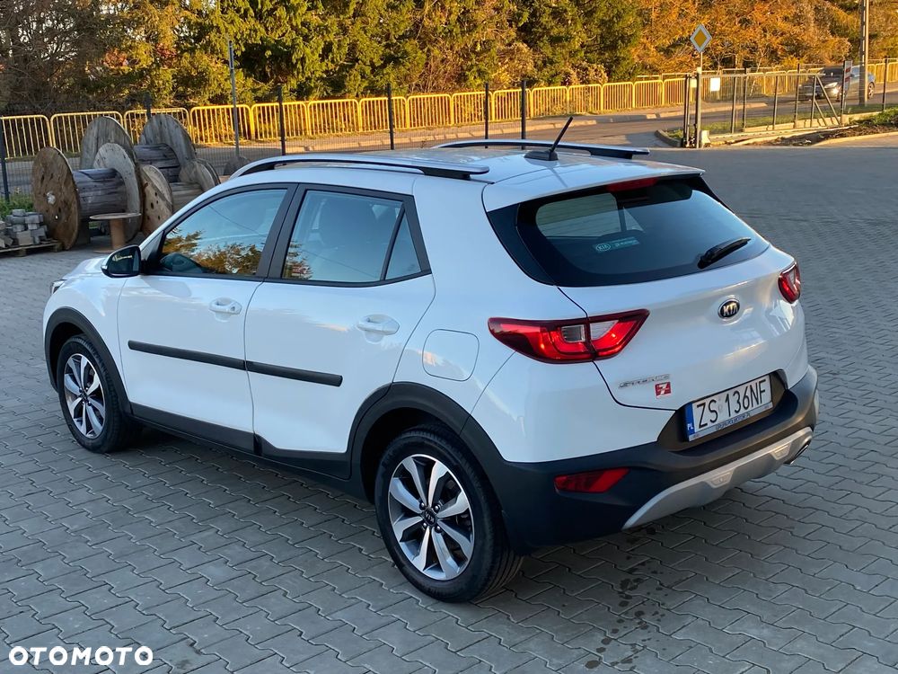 Kia Stonic 1.2 L Business Line - 14