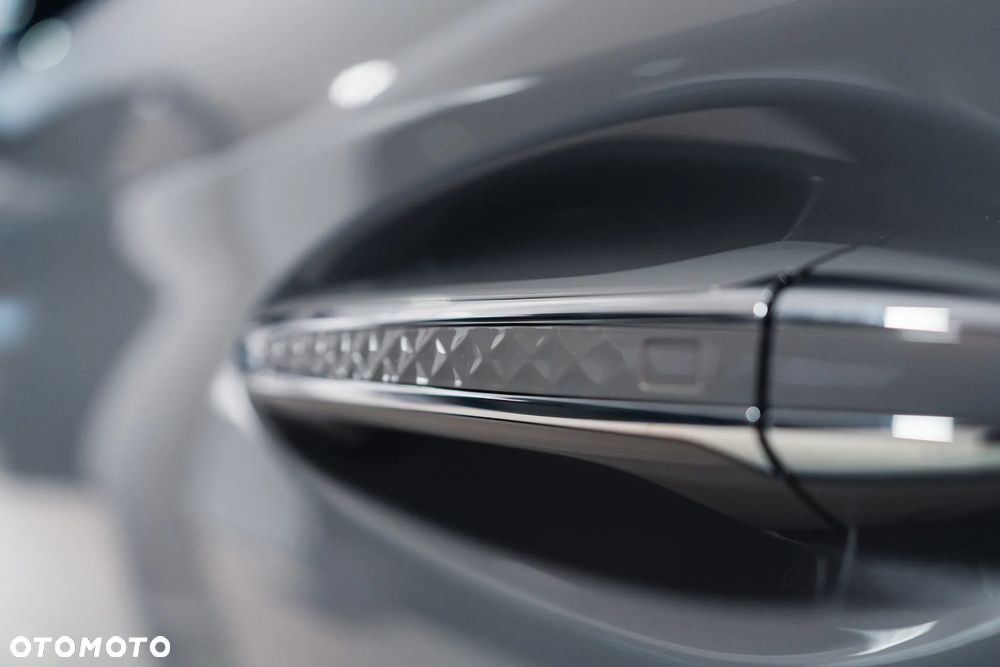 Hongqi HS5 2.0T Executive AWD - 13