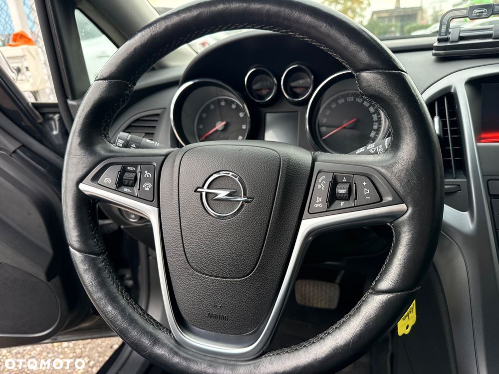 Opel Astra - 16