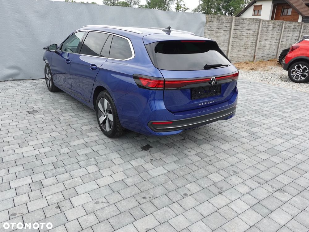 Volkswagen Passat 2.0 TDI SCR DSG Business - 1