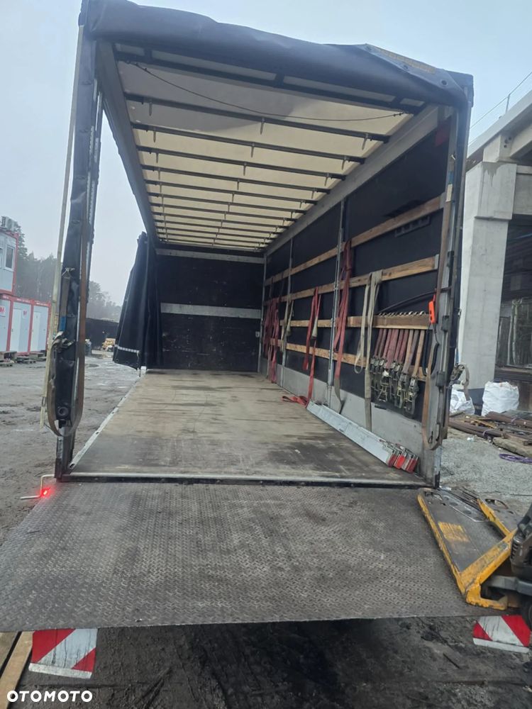 Iveco EUROCARGO 120E - 8