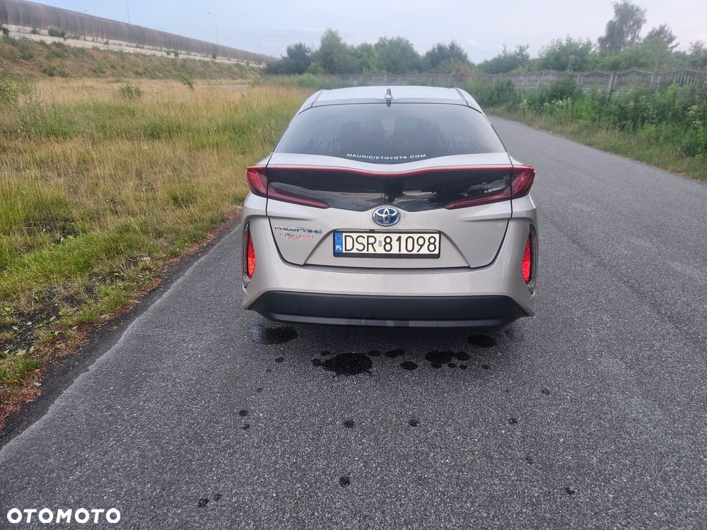 Toyota Prius - 5