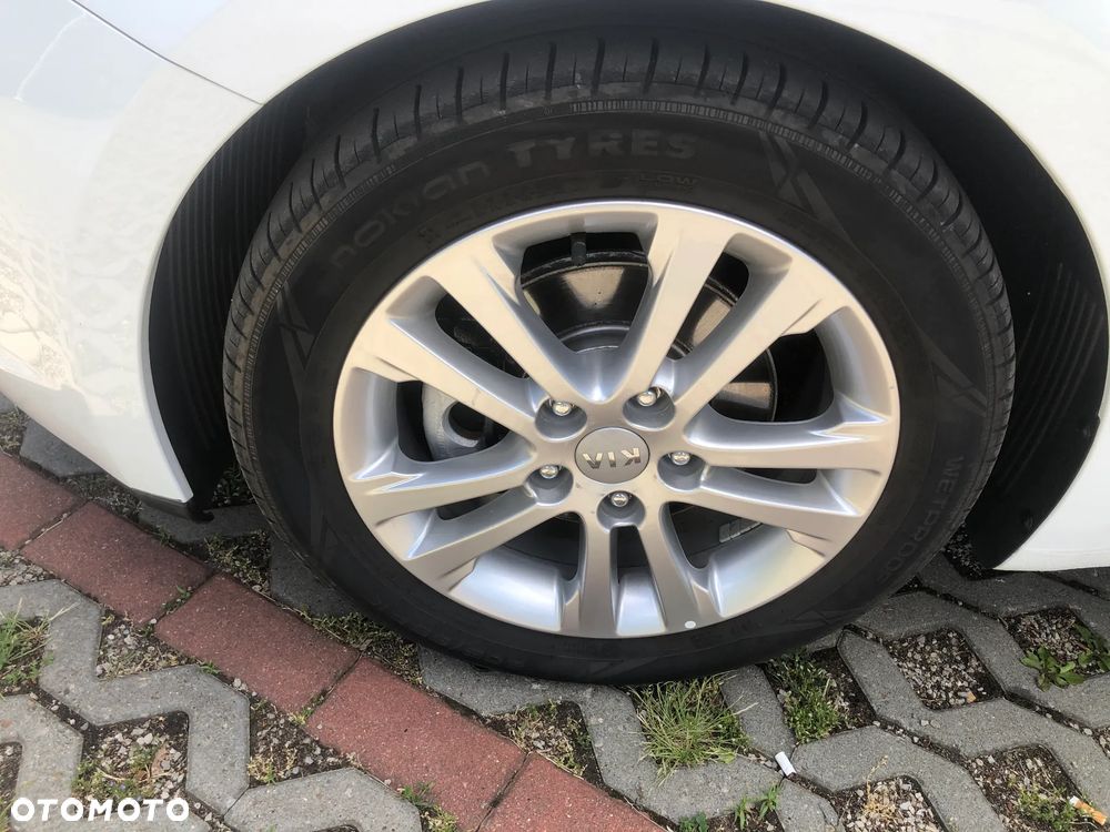Kia Ceed 1.6 CRDi 128 Dream Team Edition - 33