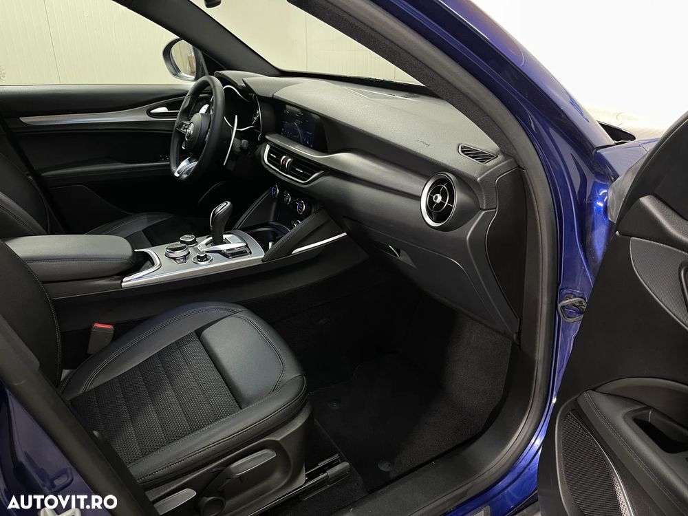Alfa Romeo Stelvio 2.2 16V AT8 Q4 Business - 10