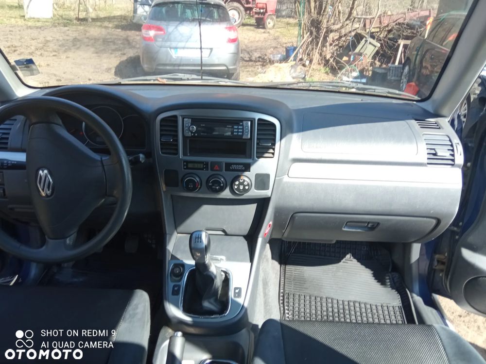 Suzuki Grand Vitara 2.0 - 19